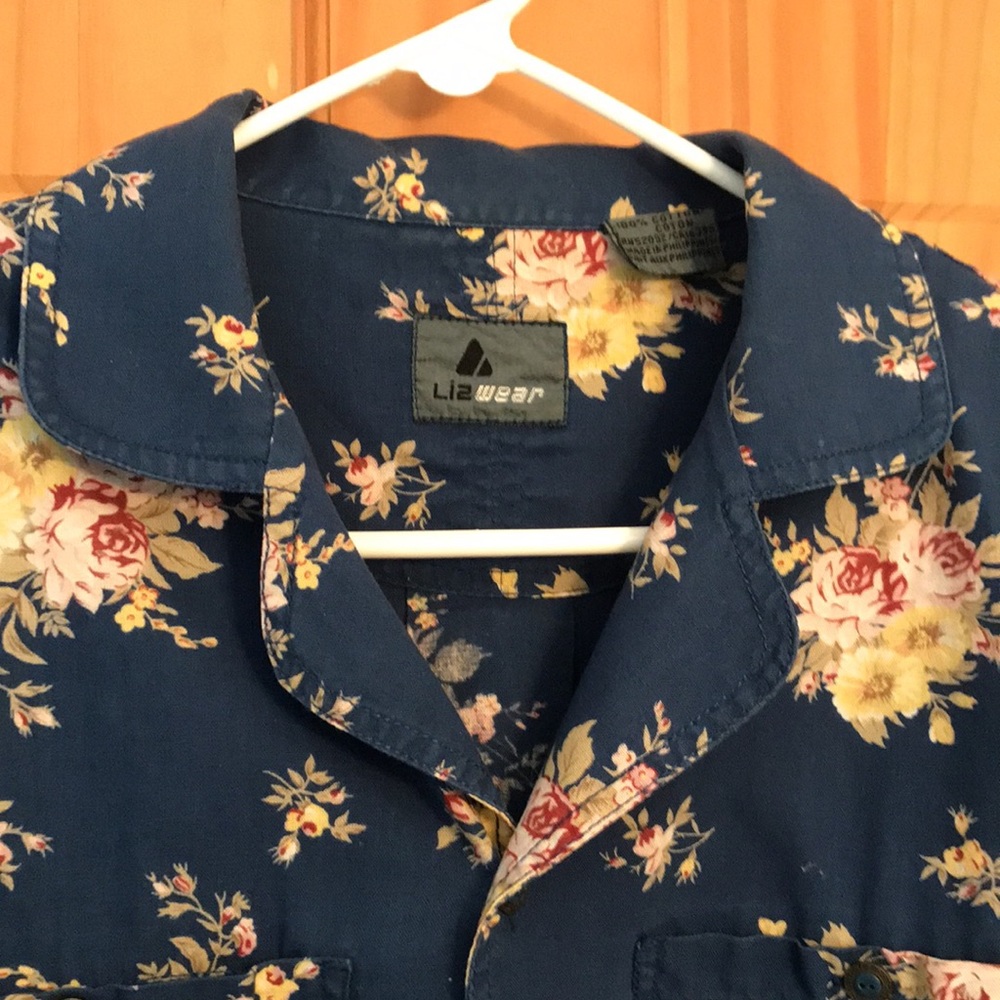 5/$25 Country Look Floral Blouse